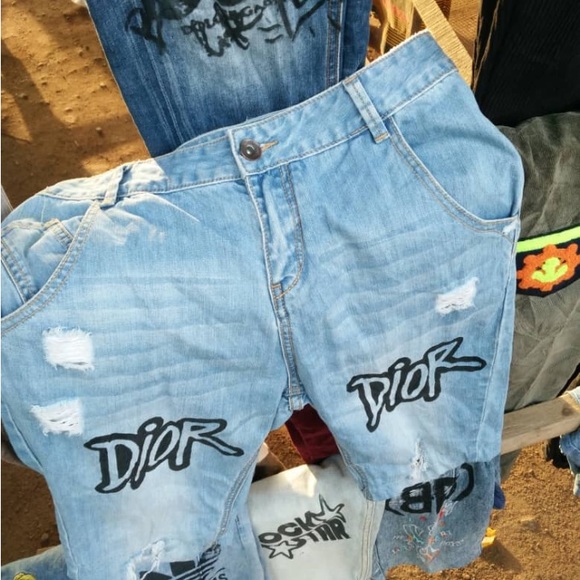 Clothes - Picture 2 of 4